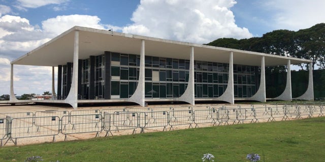 Brazil's Supreme Federal Court, located in Brasilia, has been accused of acting in favor of the candidacy of Lula da Silva by Bolsonaro supporters. (Fox News Digital.)