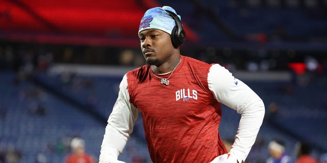 Stefon Diggs #14 of the Buffalo Bills warms up prior to the game against the Green Bay Packers at Highmark Stadium on October 30, 2022 in Orchard Park, New York.